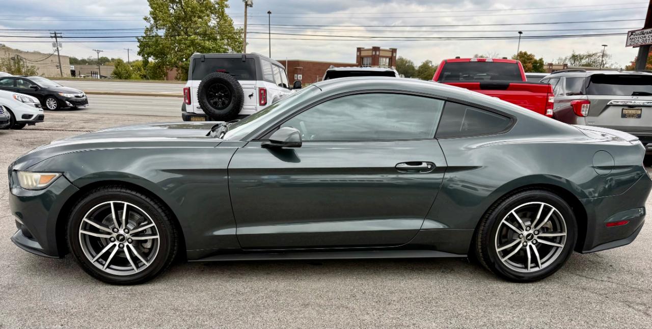 Ford Mustang EcoBoost Coupe 2015