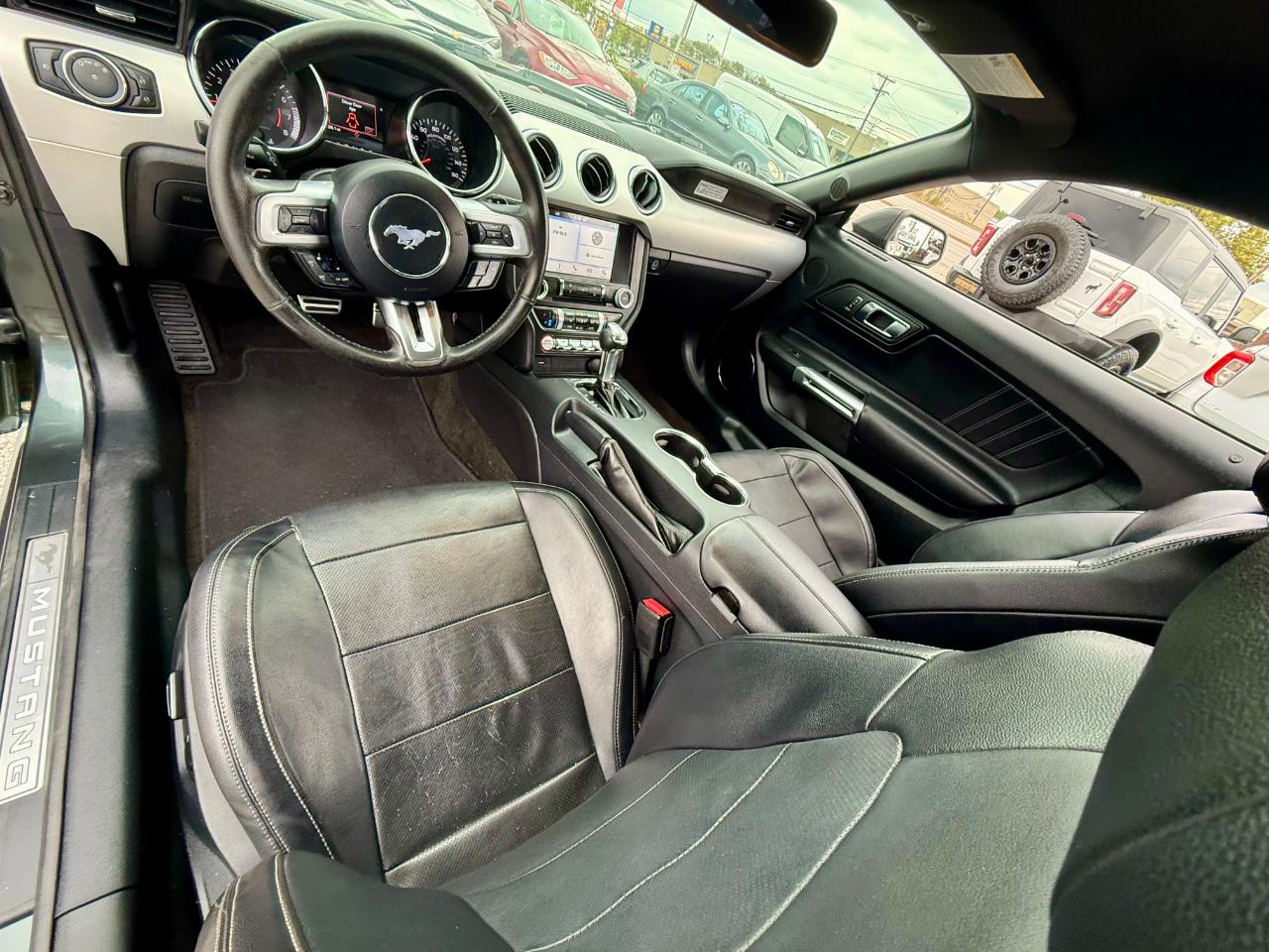 Ford Mustang EcoBoost Coupe 2015