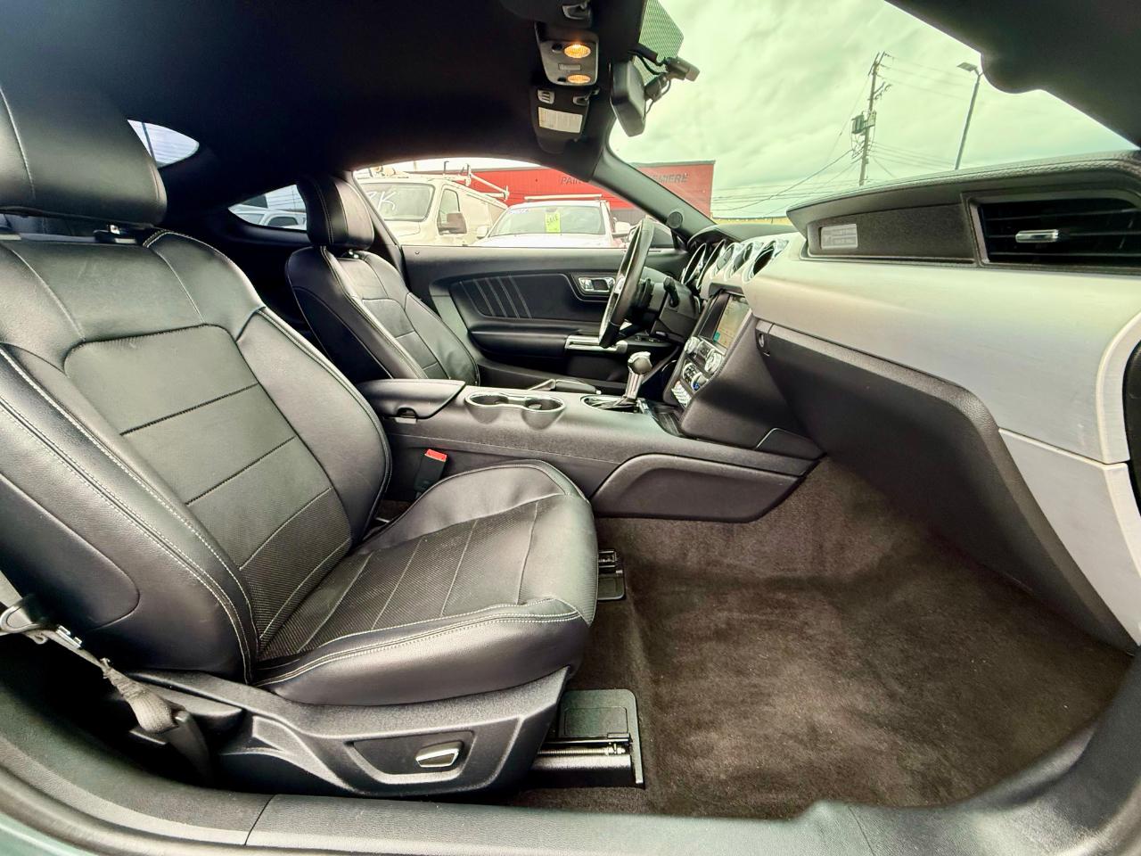 Ford Mustang EcoBoost Coupe 2015
