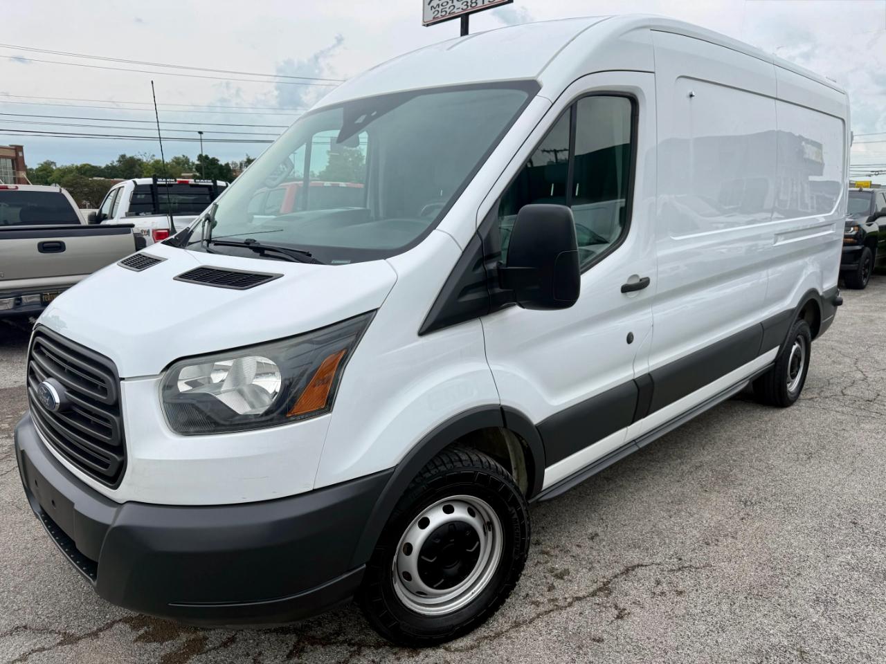 Ford Transit 250 Van Med. Roof w/Sliding Pass. 148-in. WB 2017