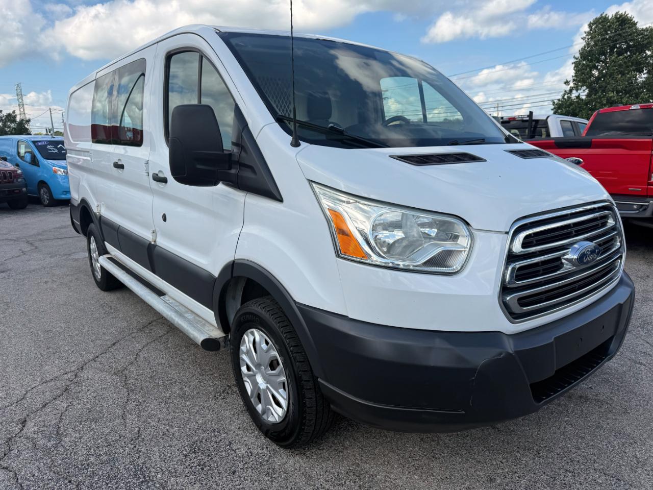 Ford Transit 250 Van Low Roof 60/40 Pass.130-in. WB 2015