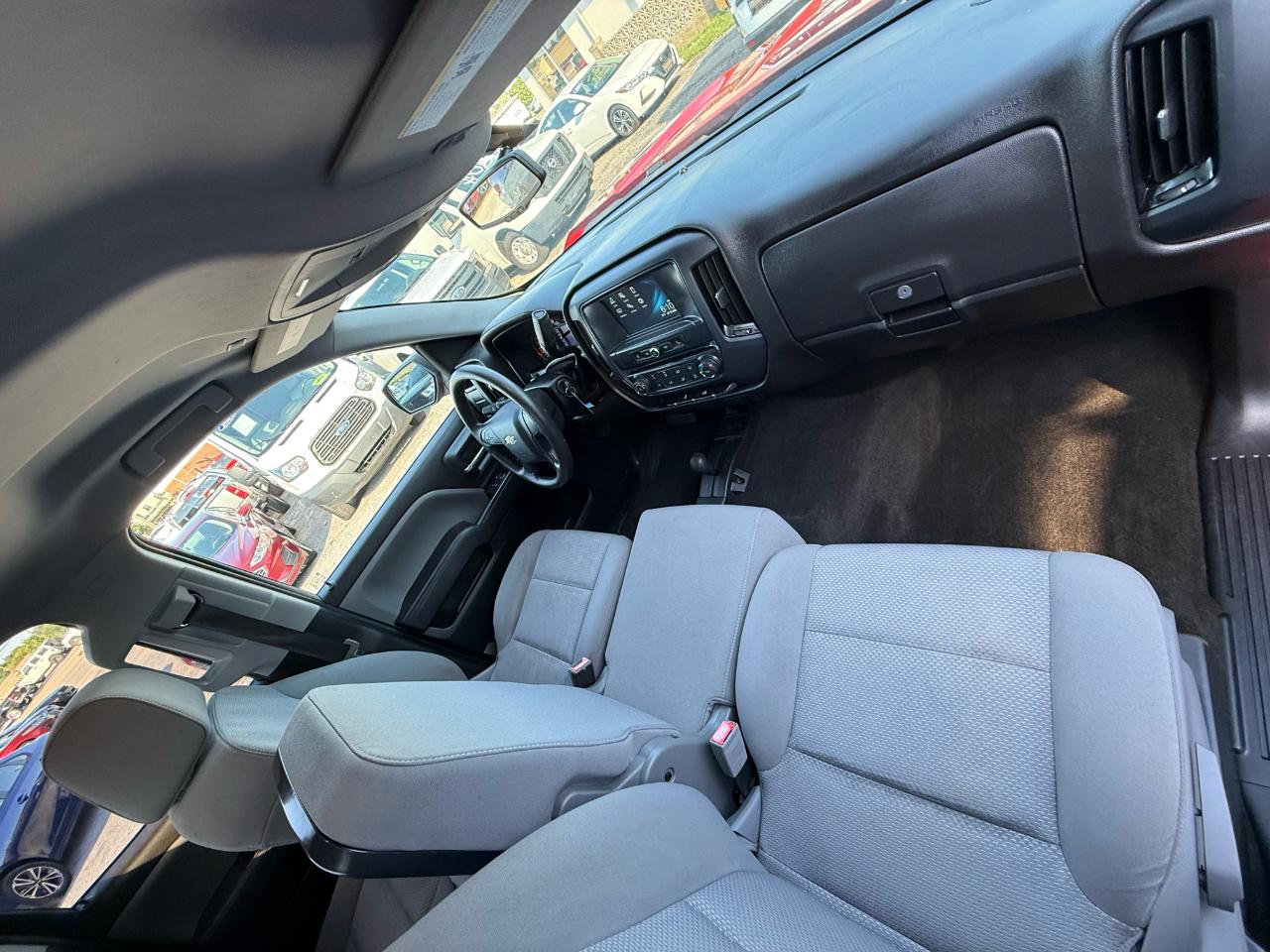 Chevrolet Silverado 1500  2018
