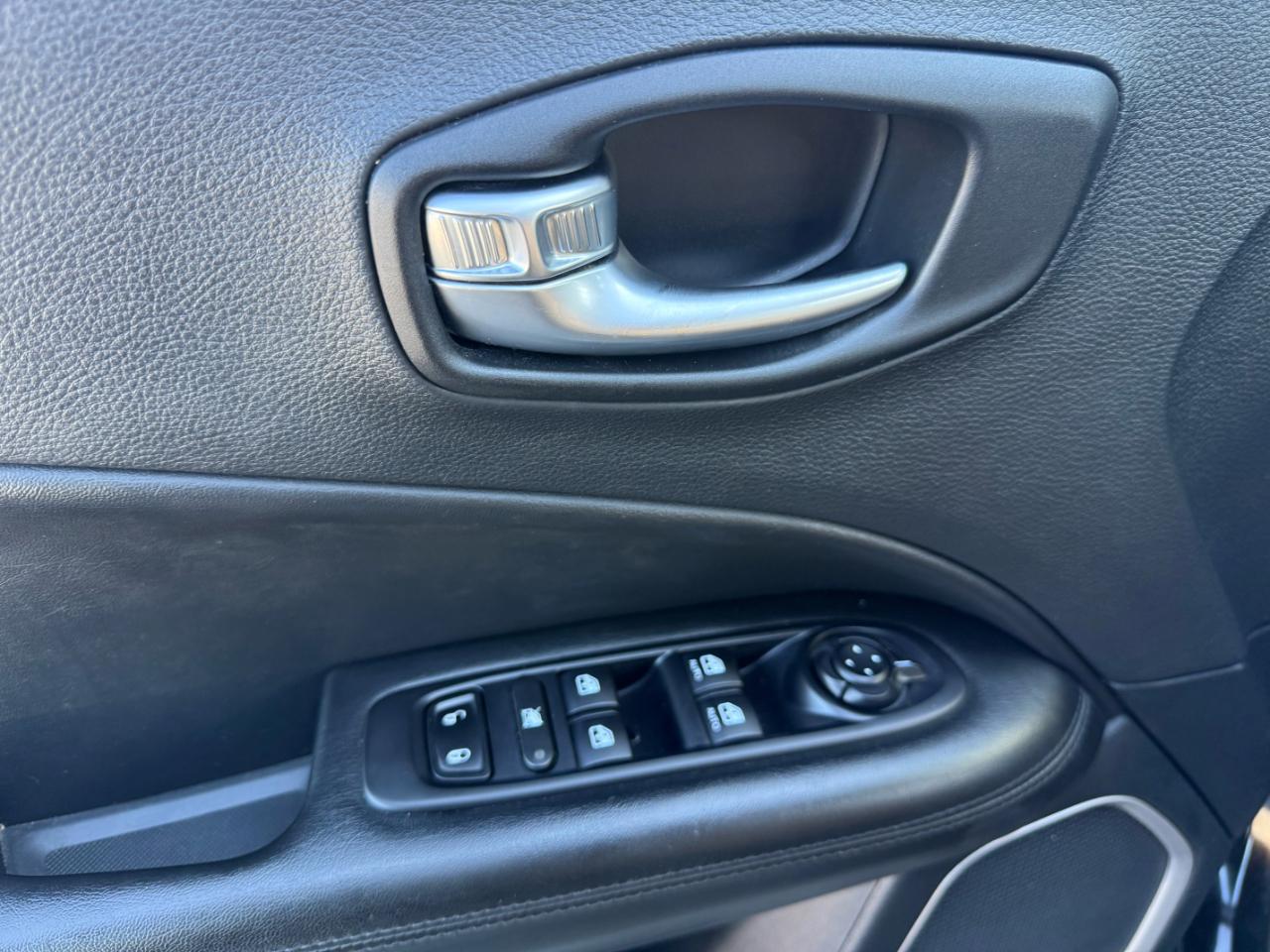 Jeep Compass Latitude FWD 2020