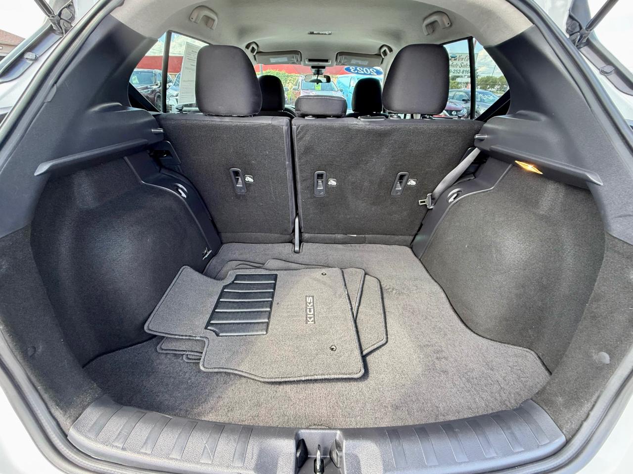 Nissan Kicks SV 2023