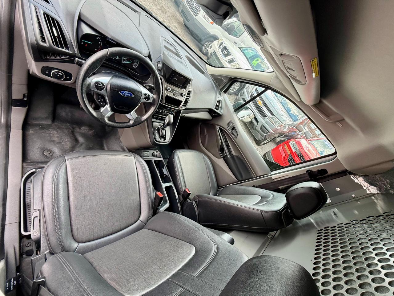 Ford Transit Connect Cargo Van XL LWB 2022