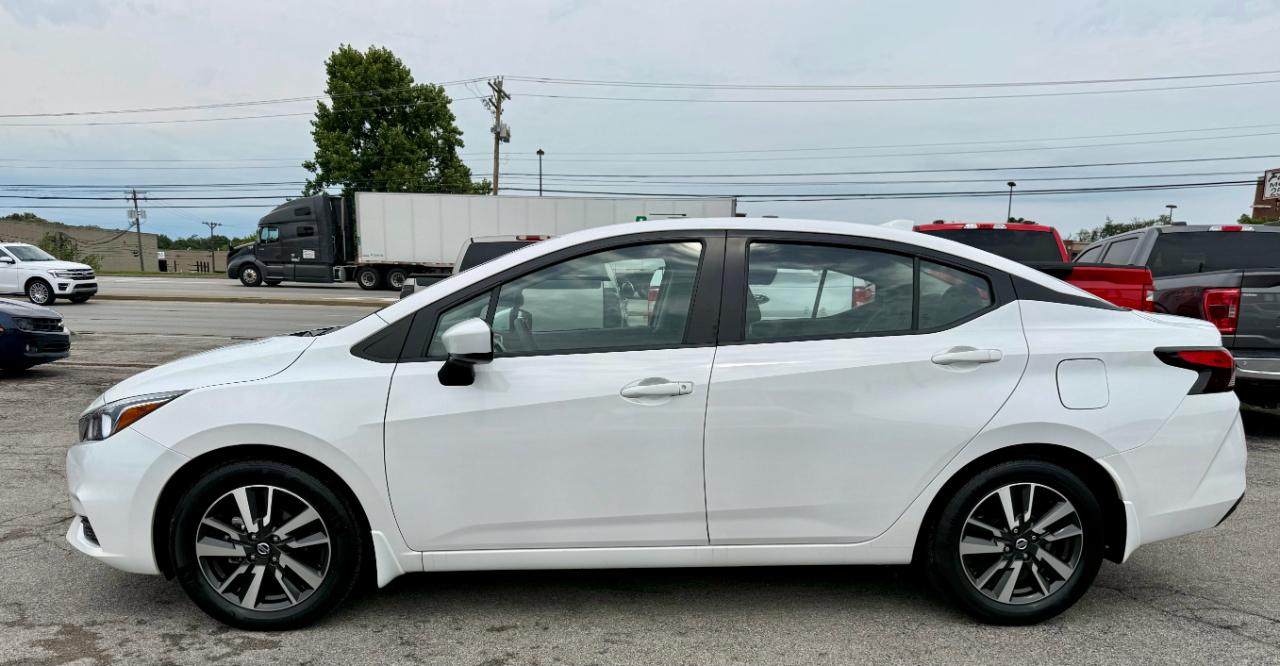 Nissan Versa SV 2022