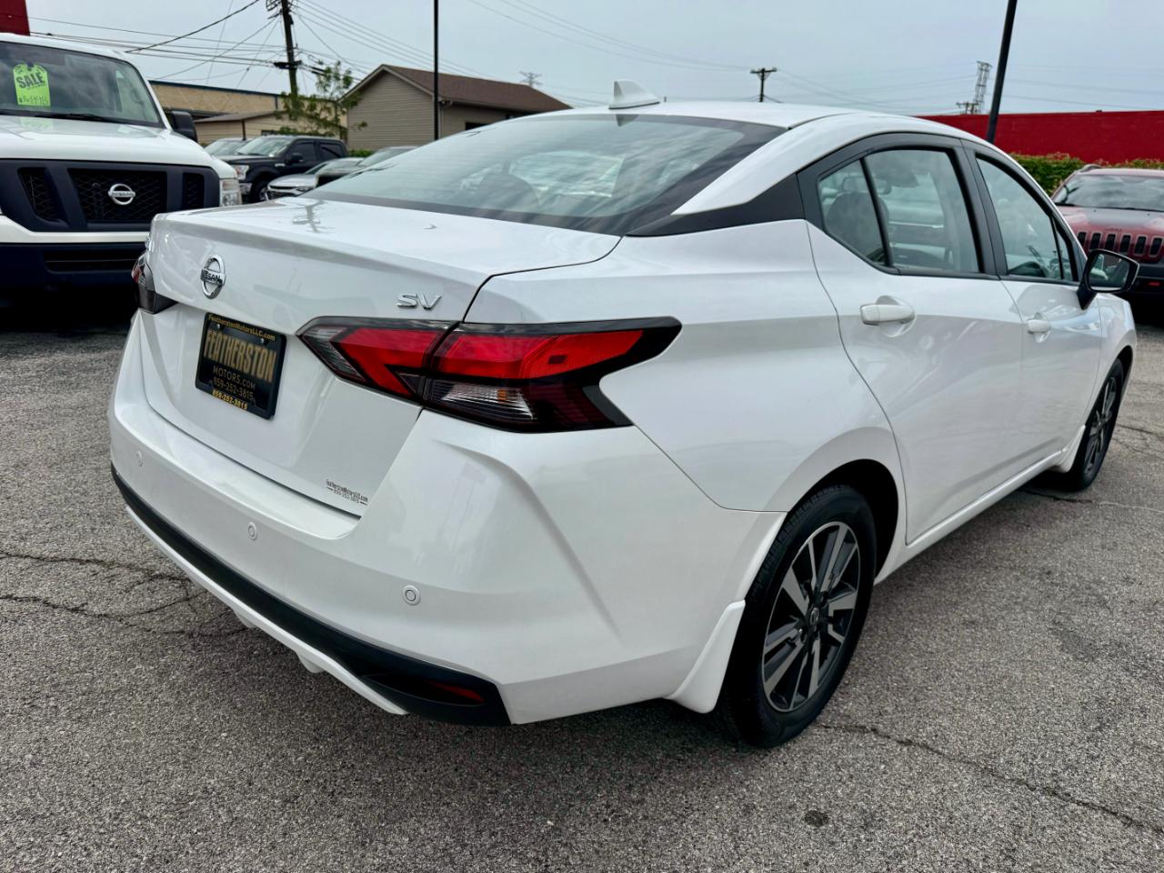 Nissan Versa SV 2022