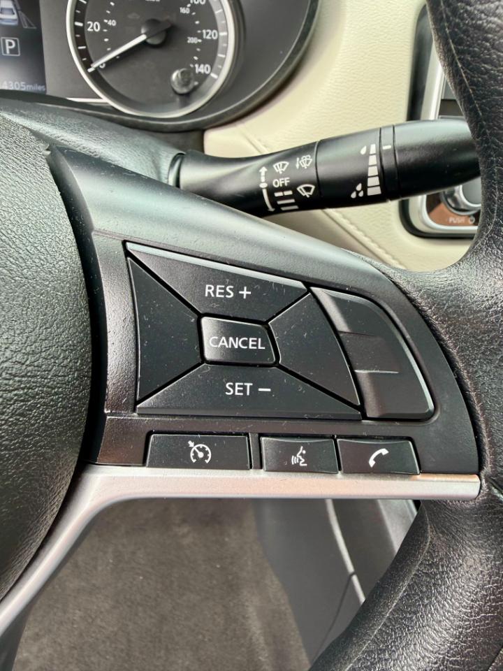 Nissan Versa SV 2022