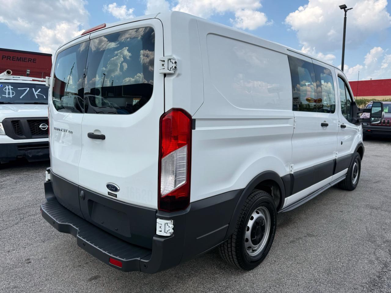 Ford Transit 150 Van Low Roof 60/40 Pass. 130-in. WB 2016