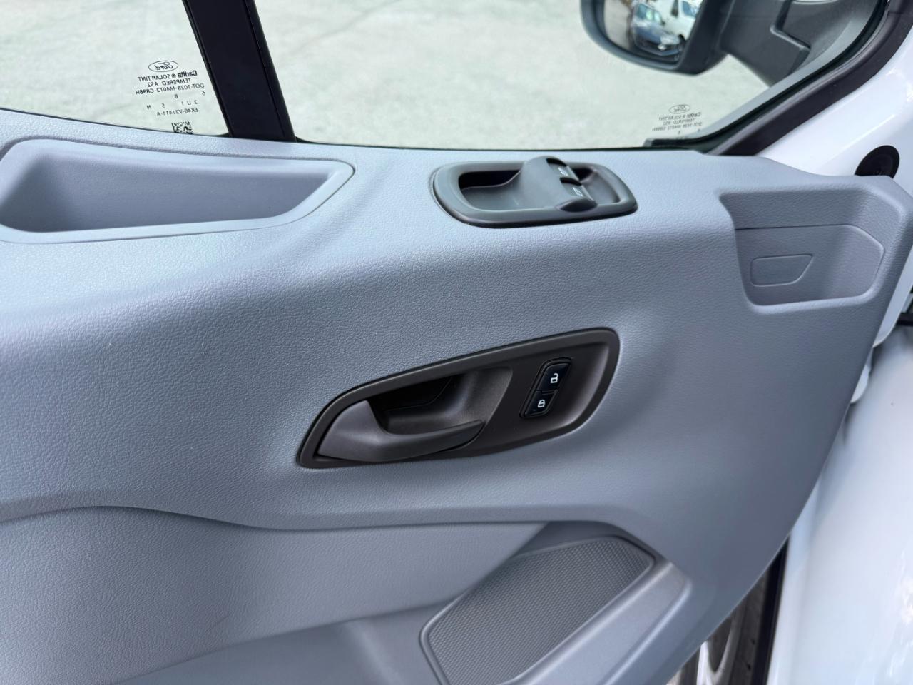 Ford Transit 150 Van Low Roof 60/40 Pass. 130-in. WB 2016