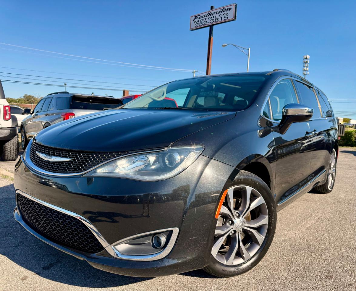 Chrysler Pacifica Limited 2017