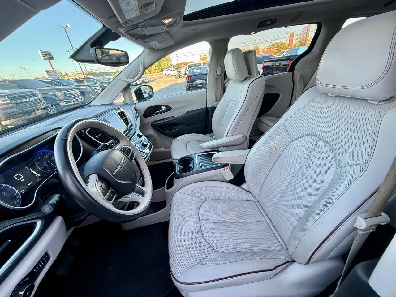 Chrysler Pacifica Limited 2017