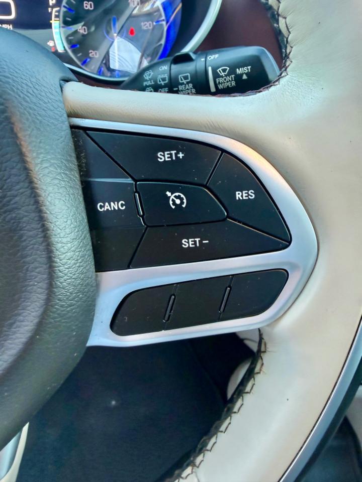 Chrysler Pacifica Limited 2017