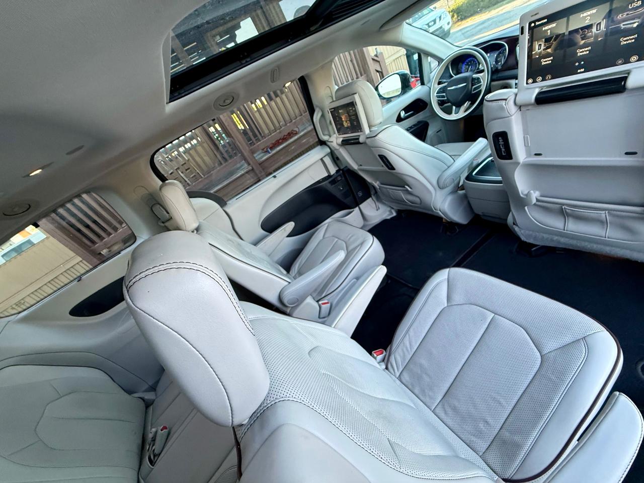 Chrysler Pacifica Limited 2017