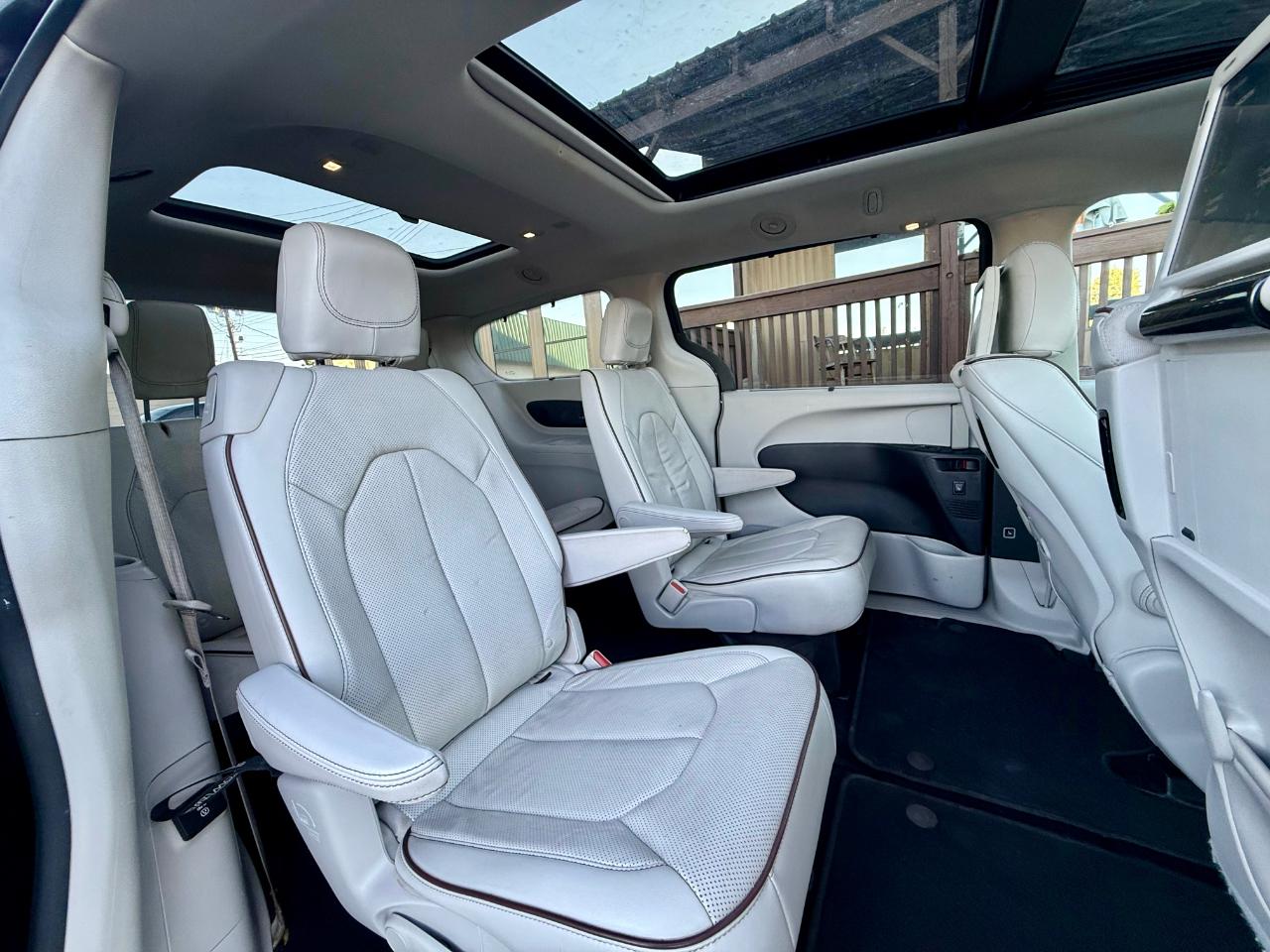 Chrysler Pacifica Limited 2017