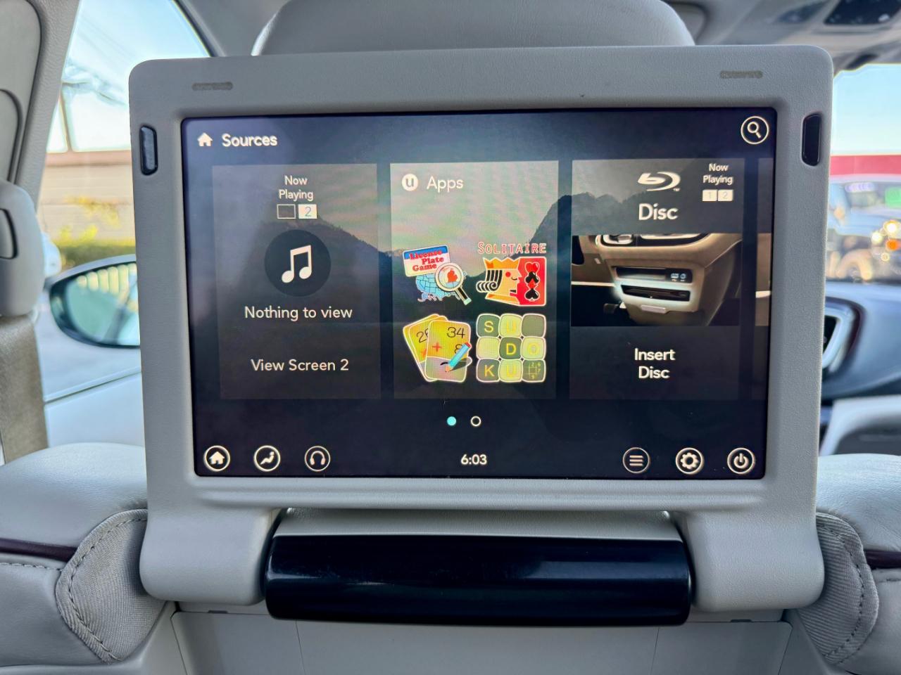 Chrysler Pacifica Limited 2017