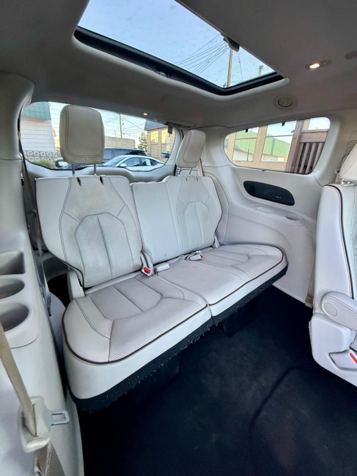 Chrysler Pacifica Limited 2017