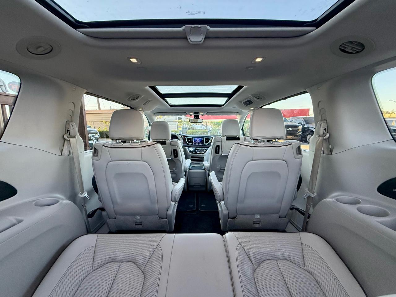 Chrysler Pacifica Limited 2017