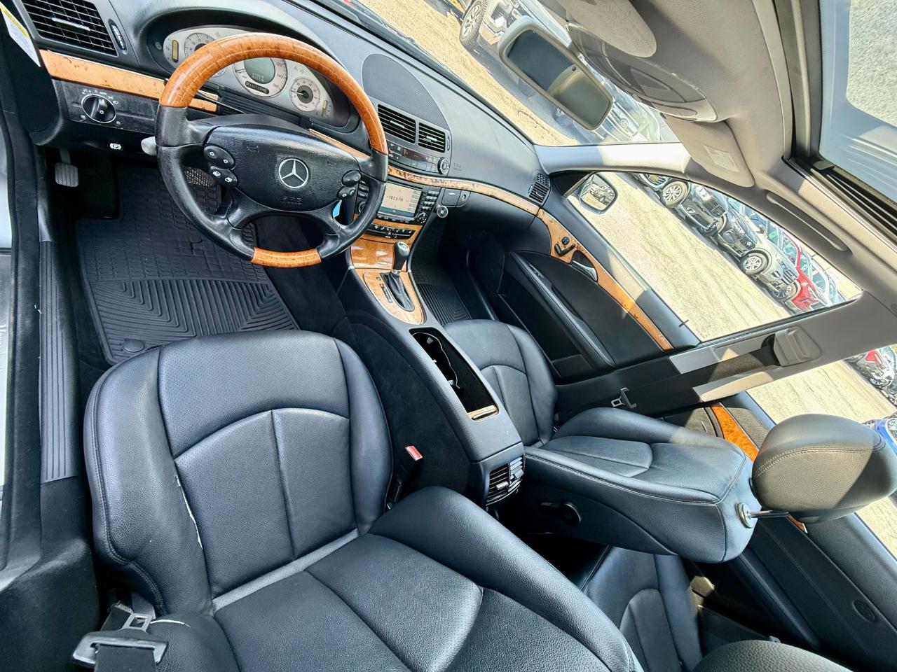 Mercedes-Benz E-Class E350 Luxury 4MATIC Sedan 2008