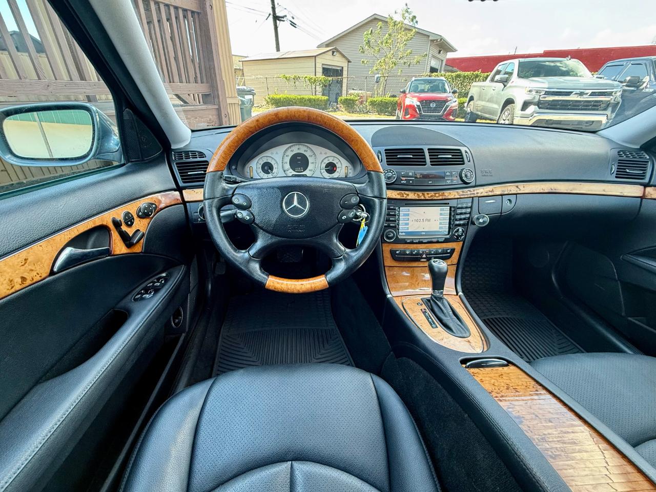 Mercedes-Benz E-Class E350 Luxury 4MATIC Sedan 2008