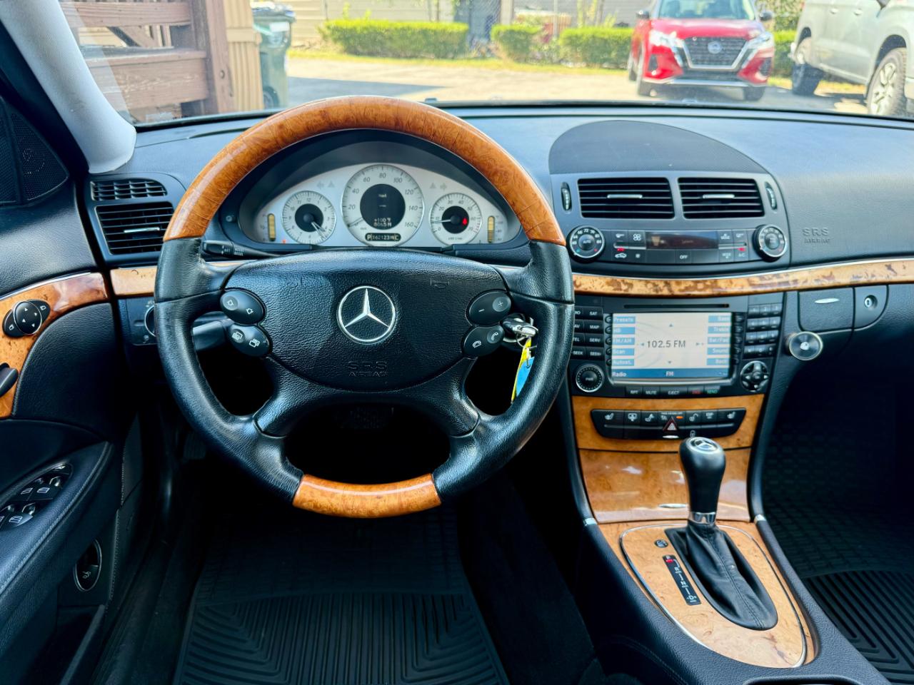 Mercedes-Benz E-Class E350 Luxury 4MATIC Sedan 2008
