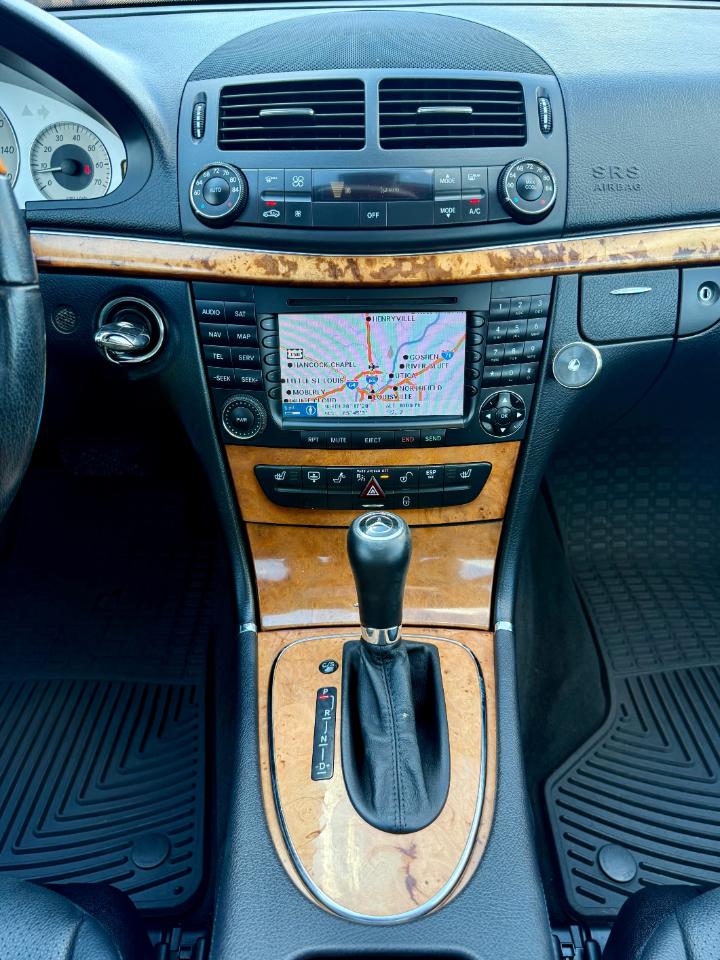 Mercedes-Benz E-Class E350 Luxury 4MATIC Sedan 2008