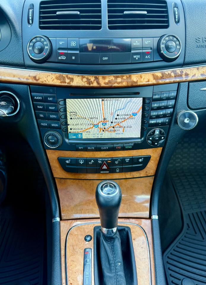 Mercedes-Benz E-Class E350 Luxury 4MATIC Sedan 2008