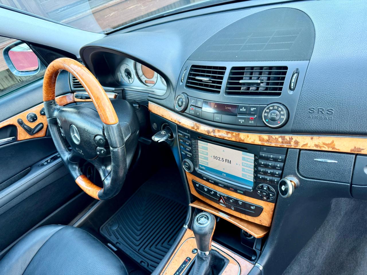 Mercedes-Benz E-Class E350 Luxury 4MATIC Sedan 2008