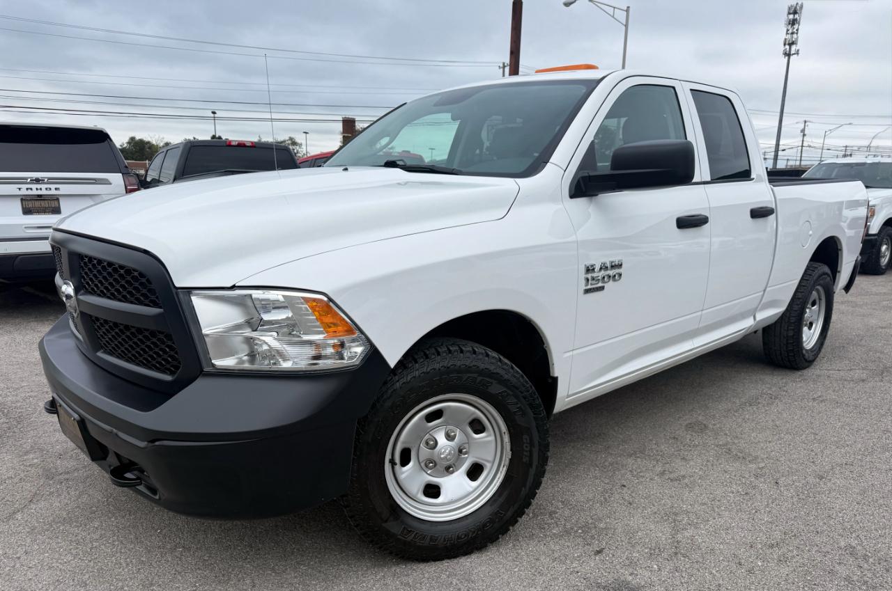 RAM 1500 Classic Tradesman Quad Cab 4WD 2022