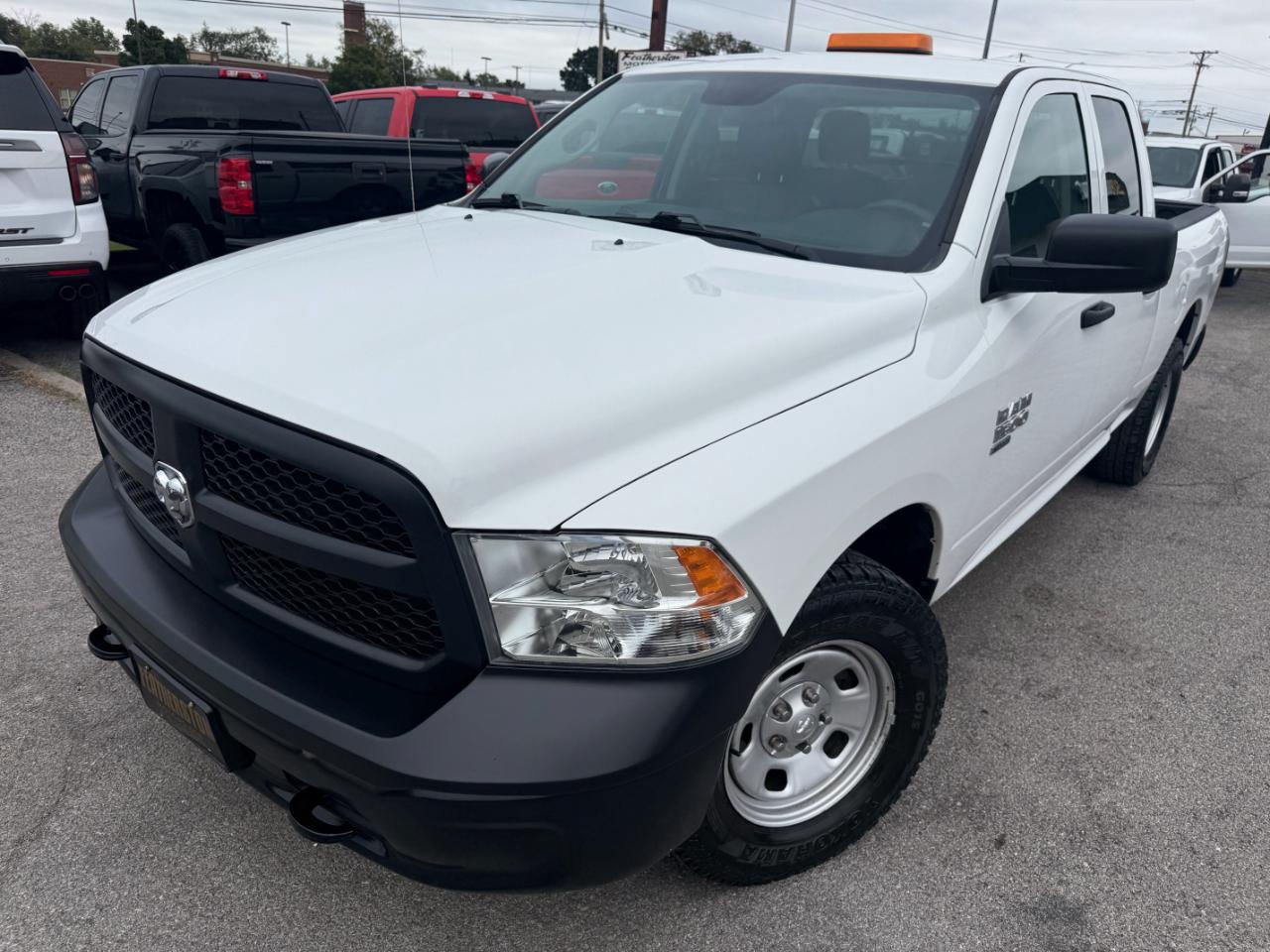RAM 1500 Classic Tradesman Quad Cab 4WD 2022