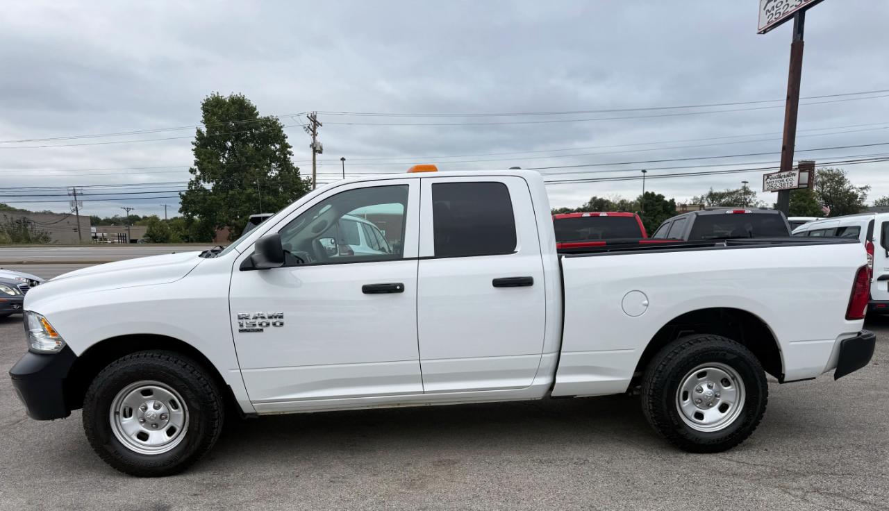 RAM 1500 Classic Tradesman Quad Cab 4WD 2022