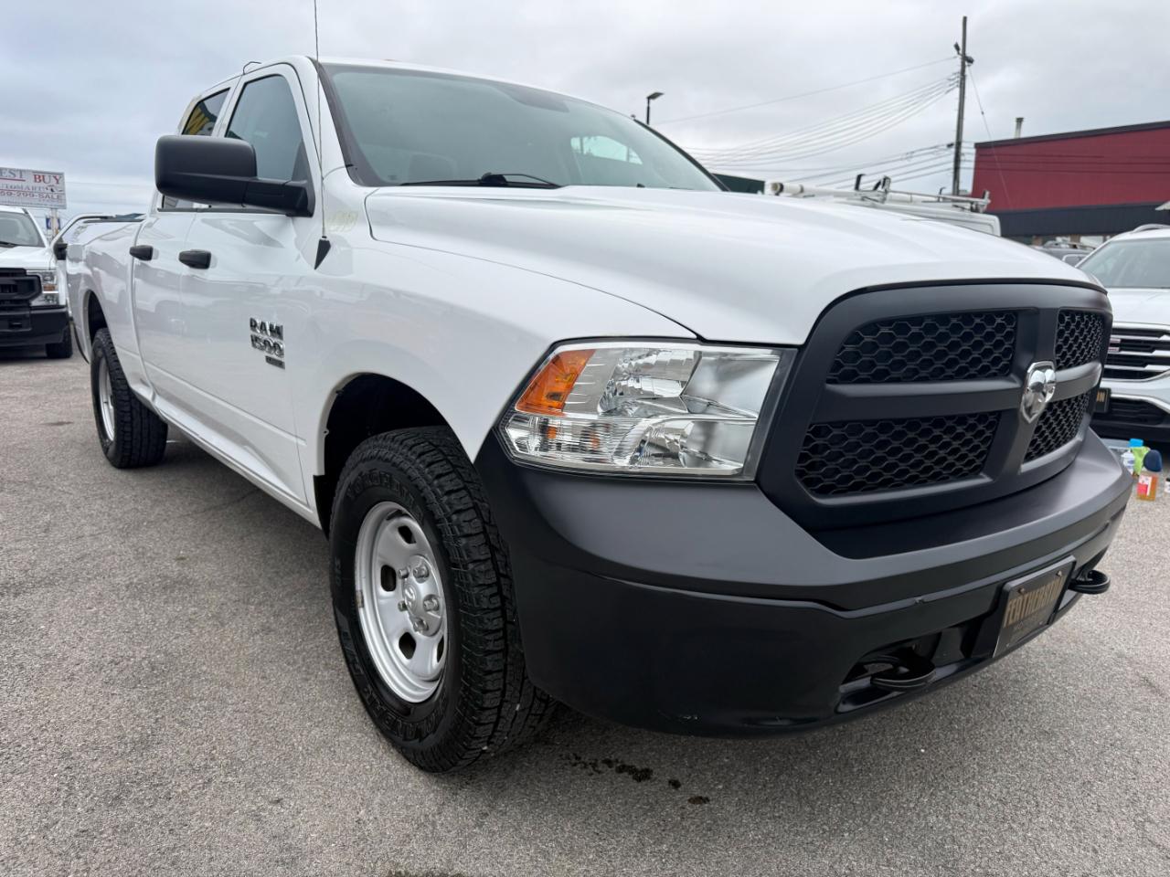 RAM 1500 Classic Tradesman Quad Cab 4WD 2022