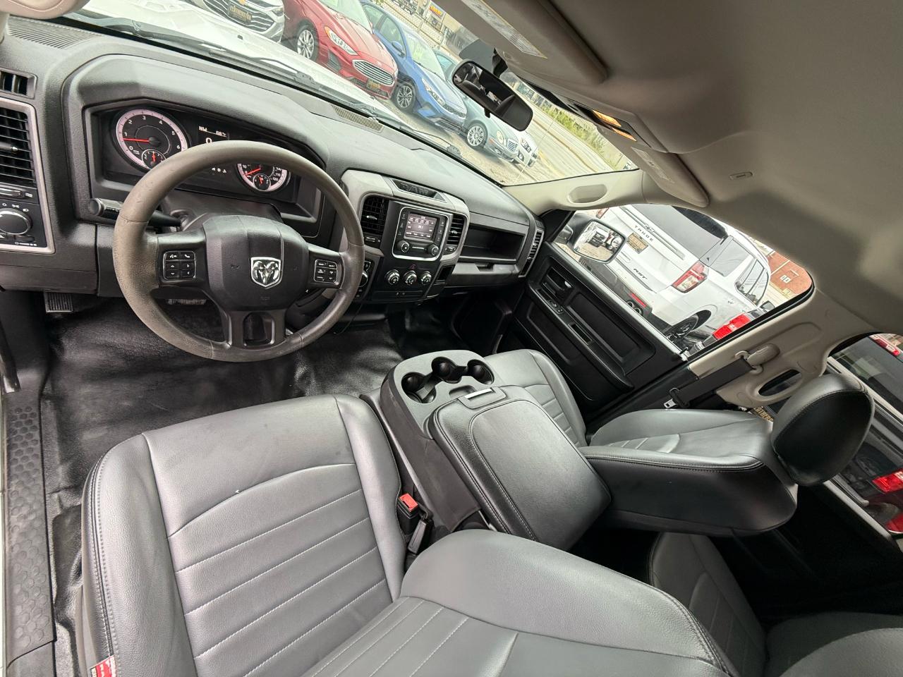 RAM 1500 Classic Tradesman Quad Cab 4WD 2022
