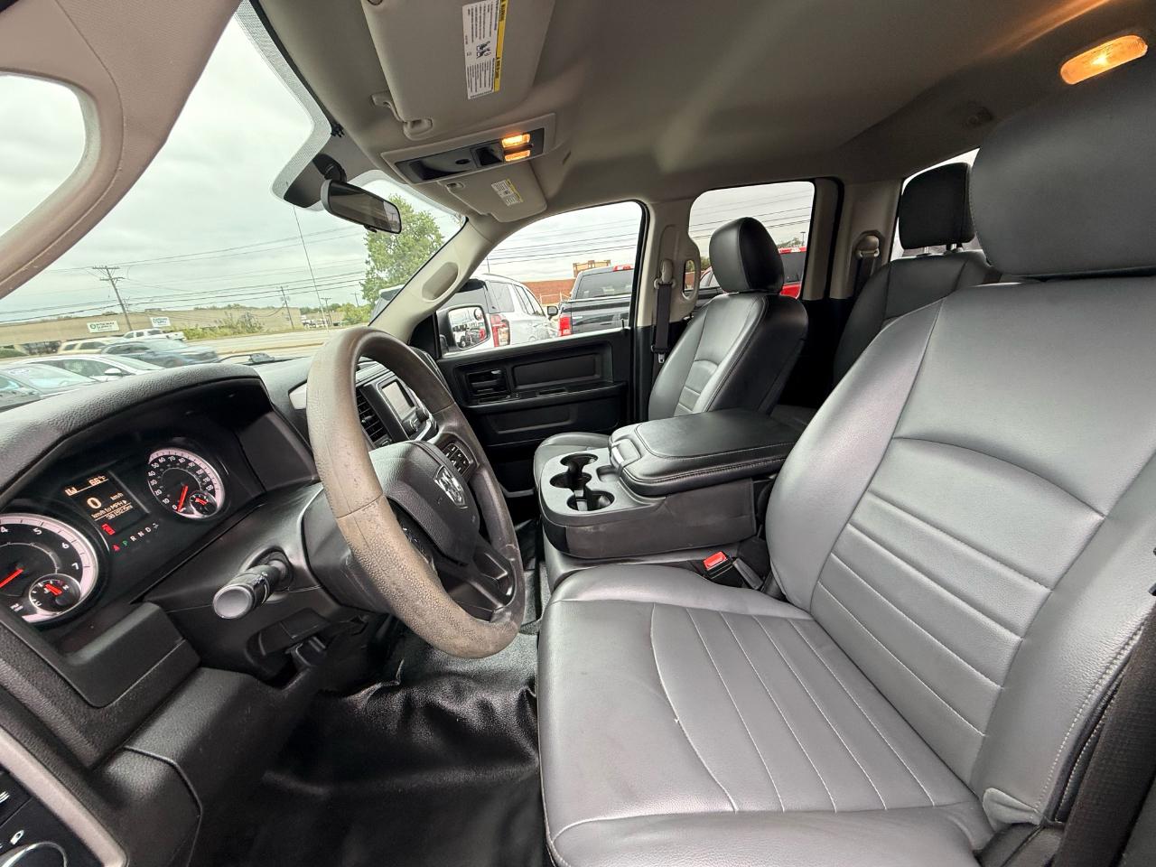 RAM 1500 Classic Tradesman Quad Cab 4WD 2022