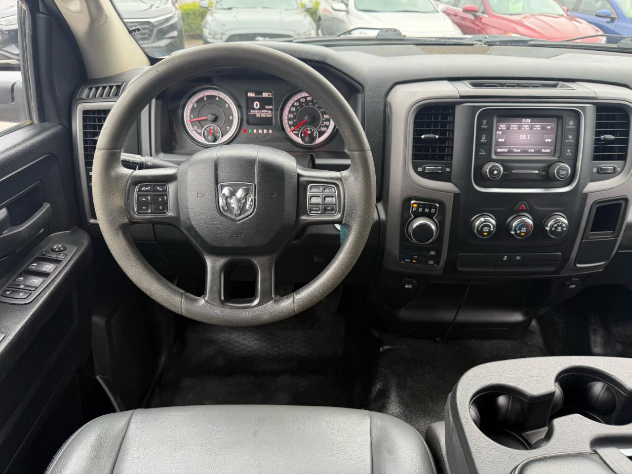 RAM 1500 Classic Tradesman Quad Cab 4WD 2022