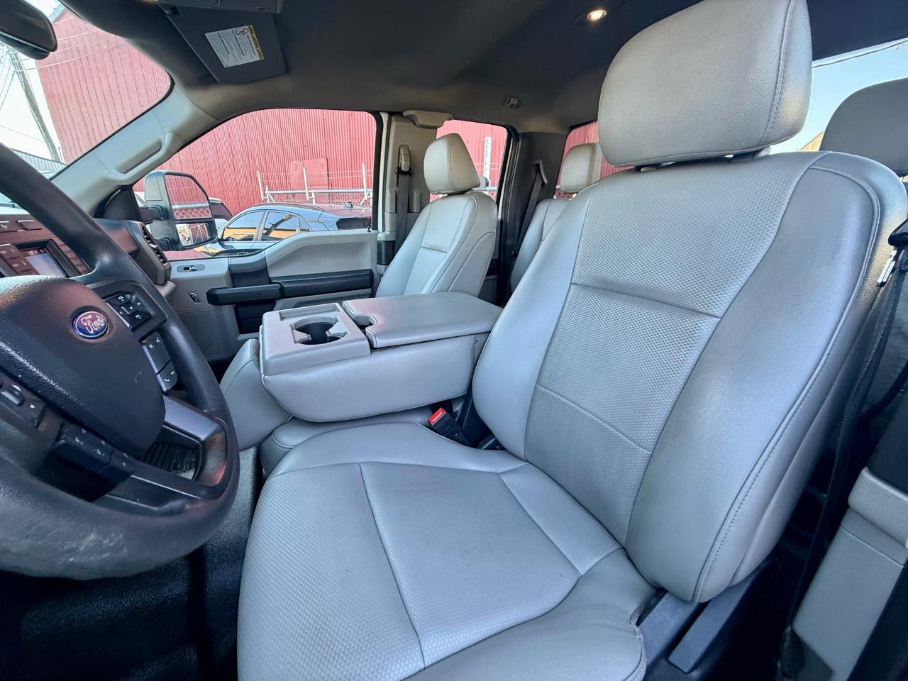 Ford F-250 SD  2022