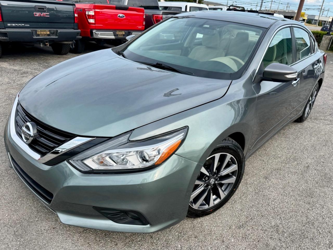 Nissan Altima SV 4D Sedan 2.5 2016