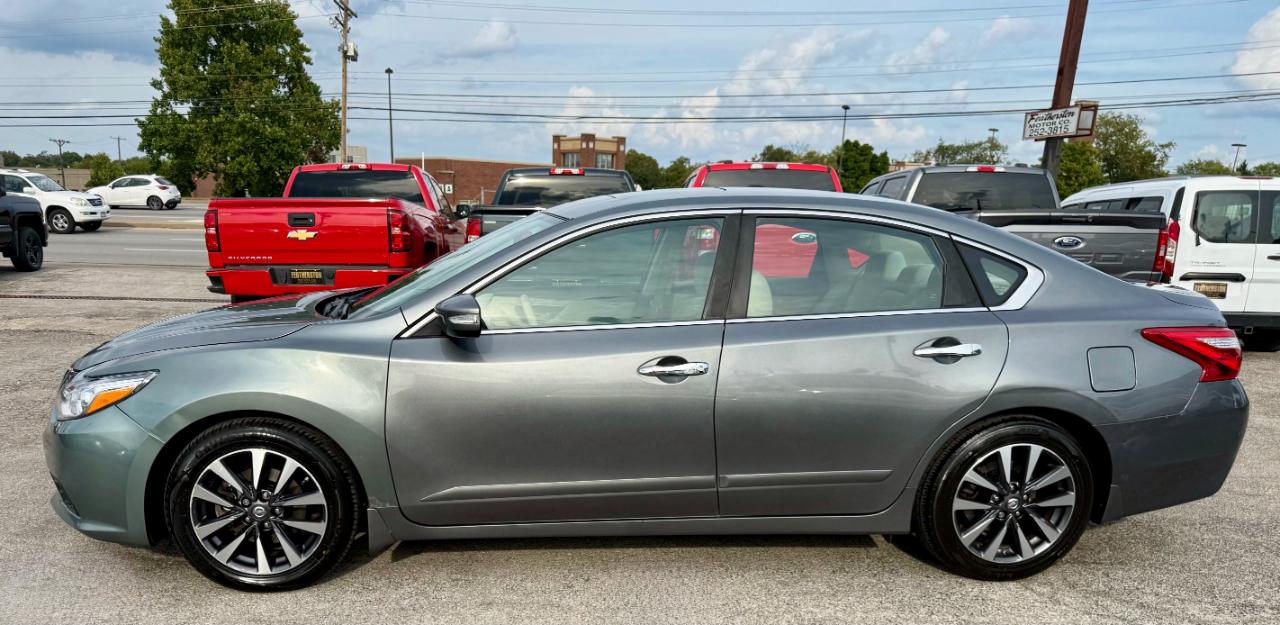 Nissan Altima SV 4D Sedan 2.5 2016
