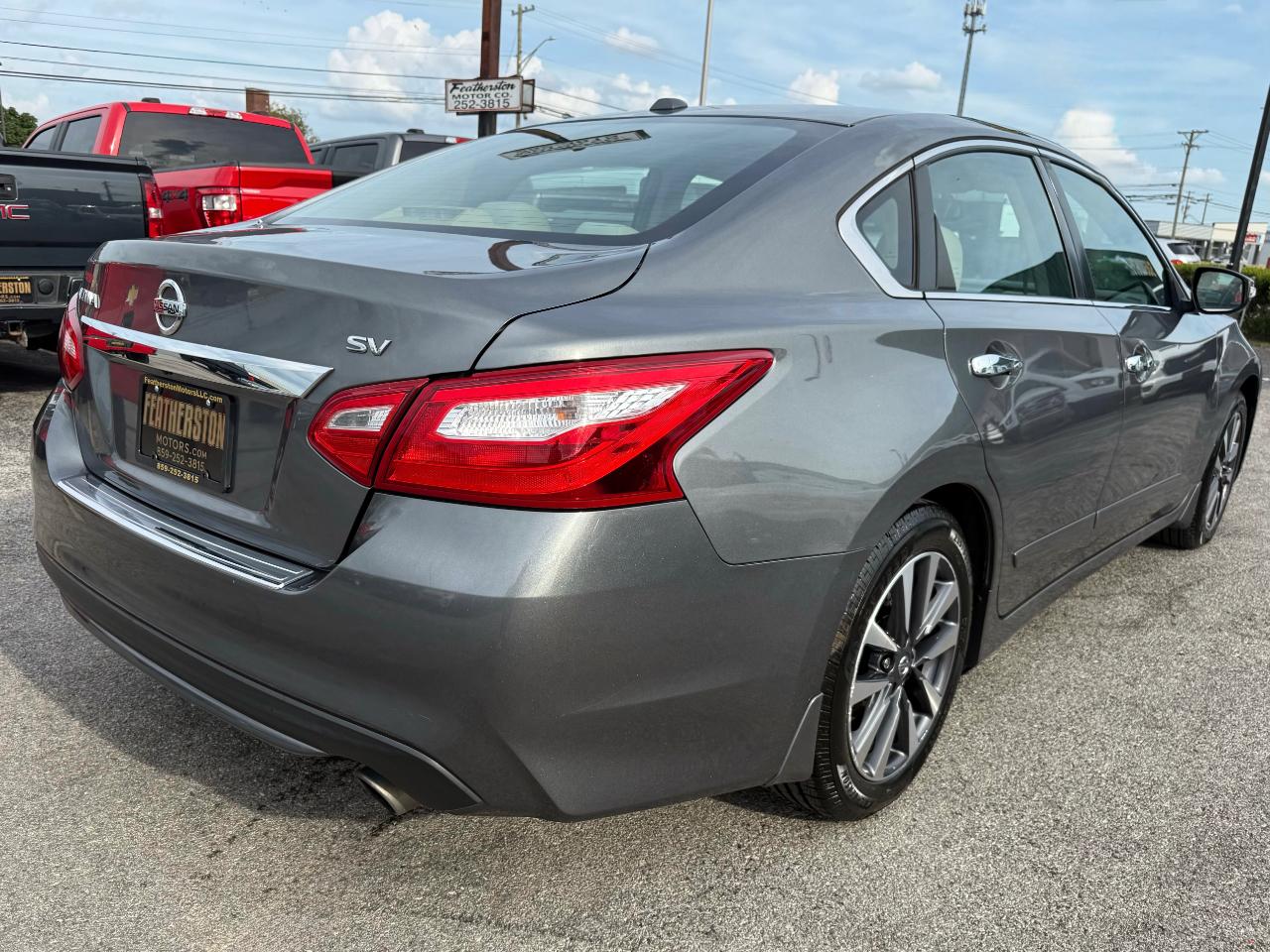 Nissan Altima SV 4D Sedan 2.5 2016