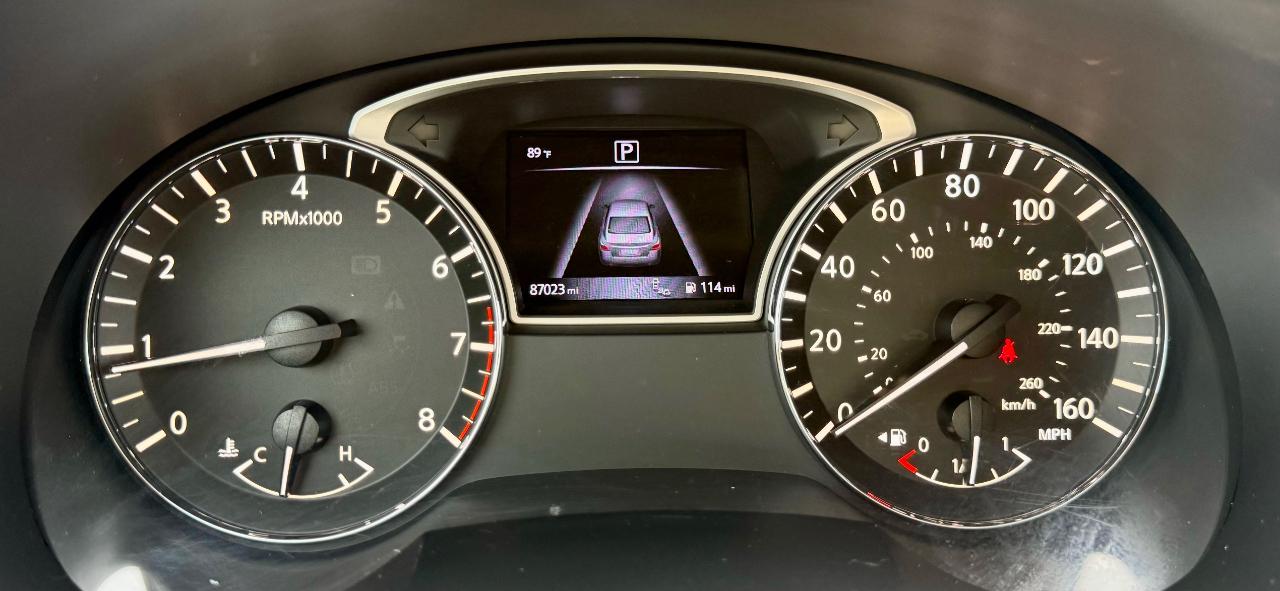 Nissan Altima SV 4D Sedan 2.5 2016