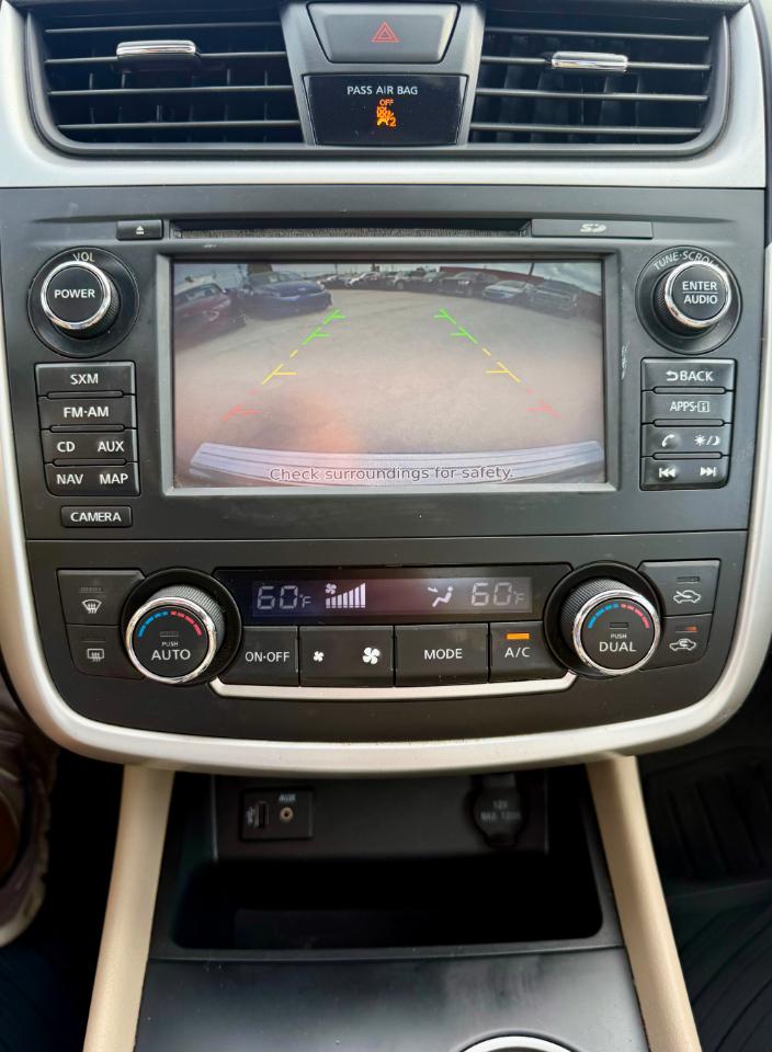 Nissan Altima SV 4D Sedan 2.5 2016