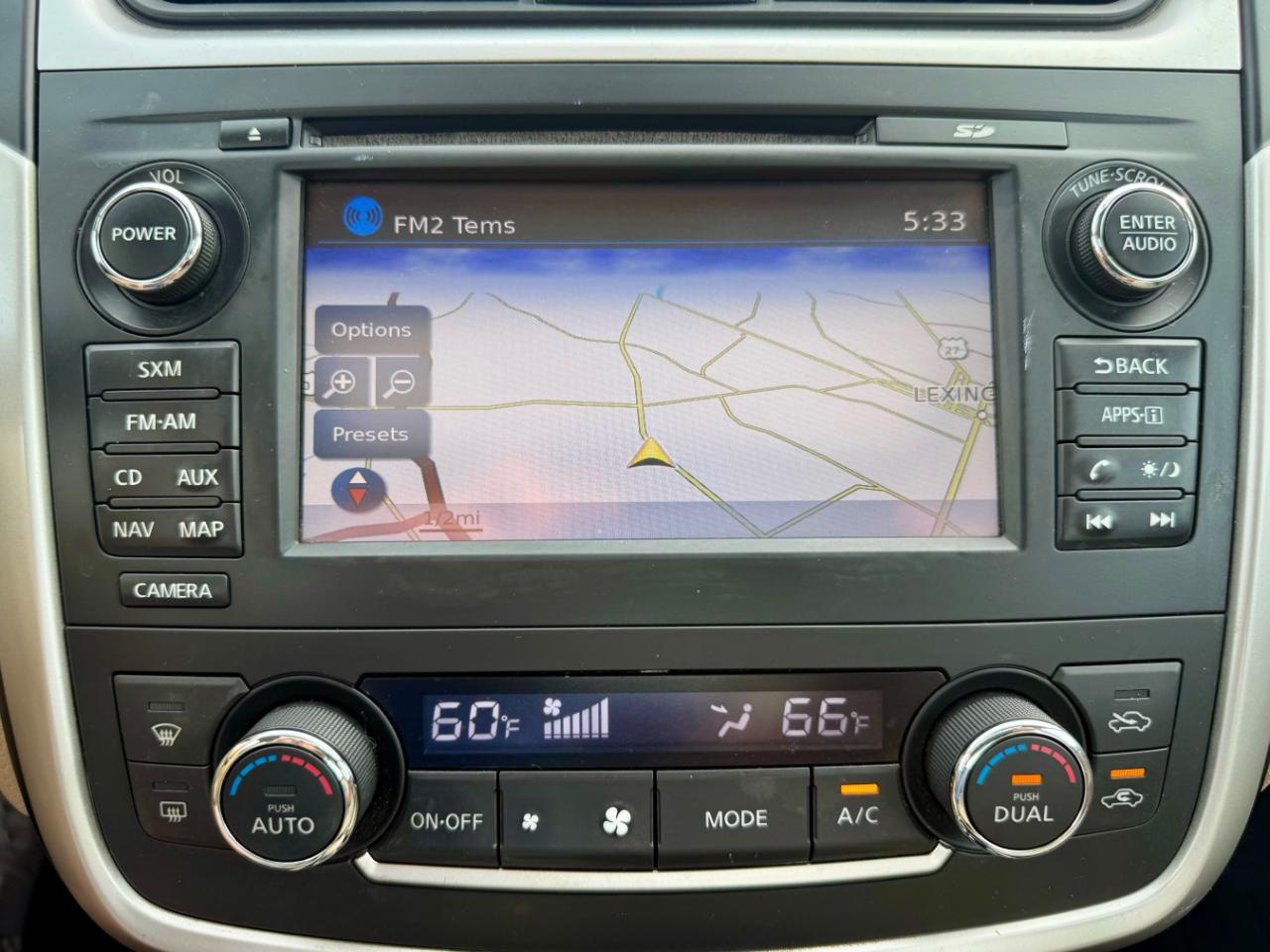 Nissan Altima SV 4D Sedan 2.5 2016