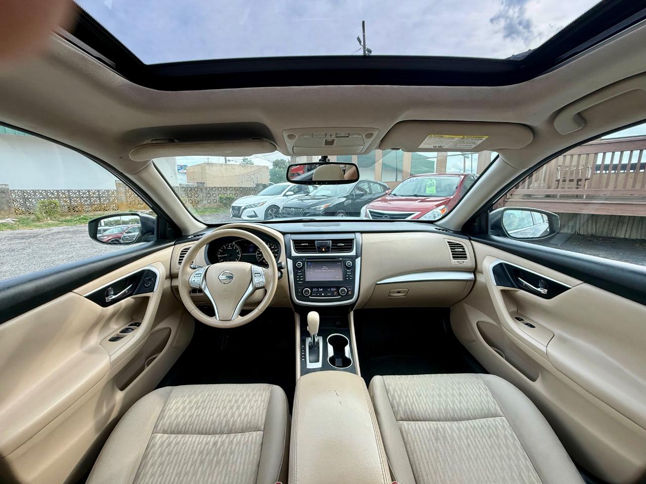 Nissan Altima SV 4D Sedan 2.5 2016