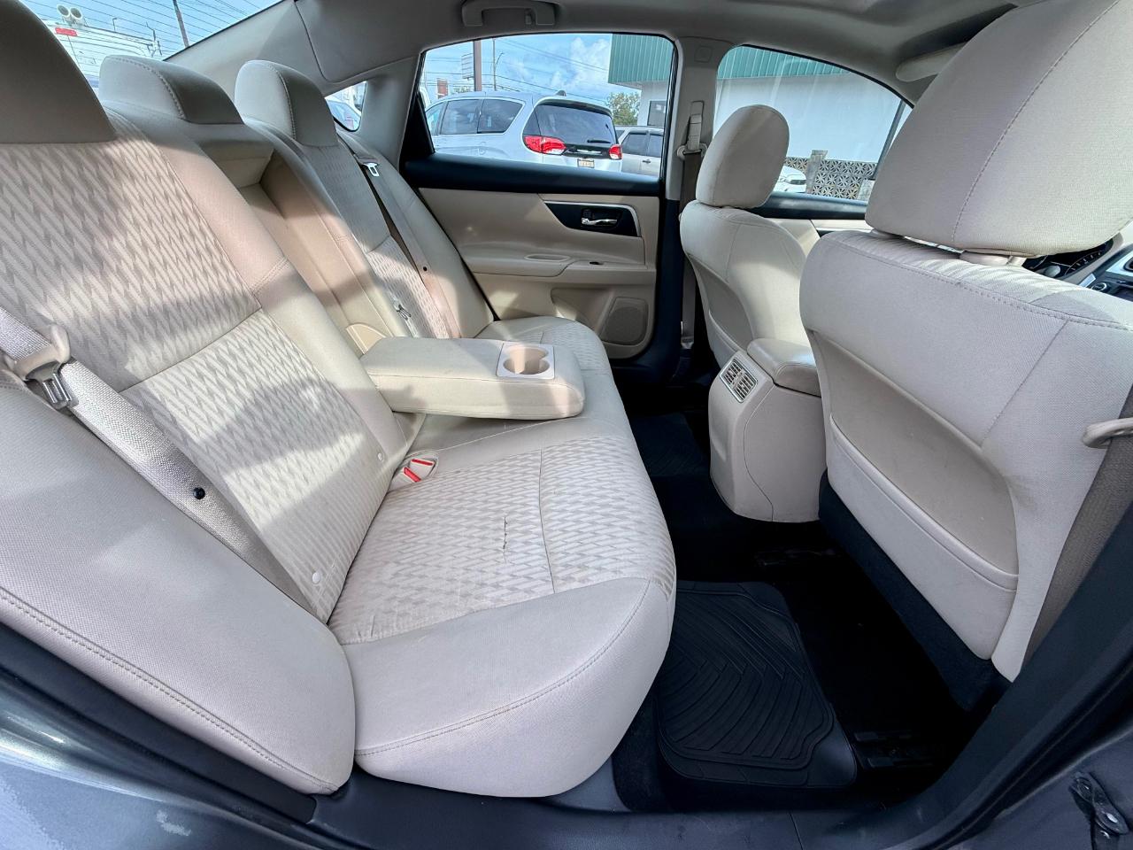 Nissan Altima SV 4D Sedan 2.5 2016