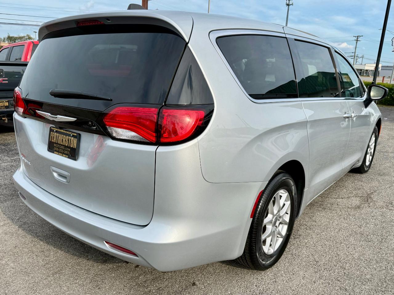 Chrysler Voyager LX 2024
