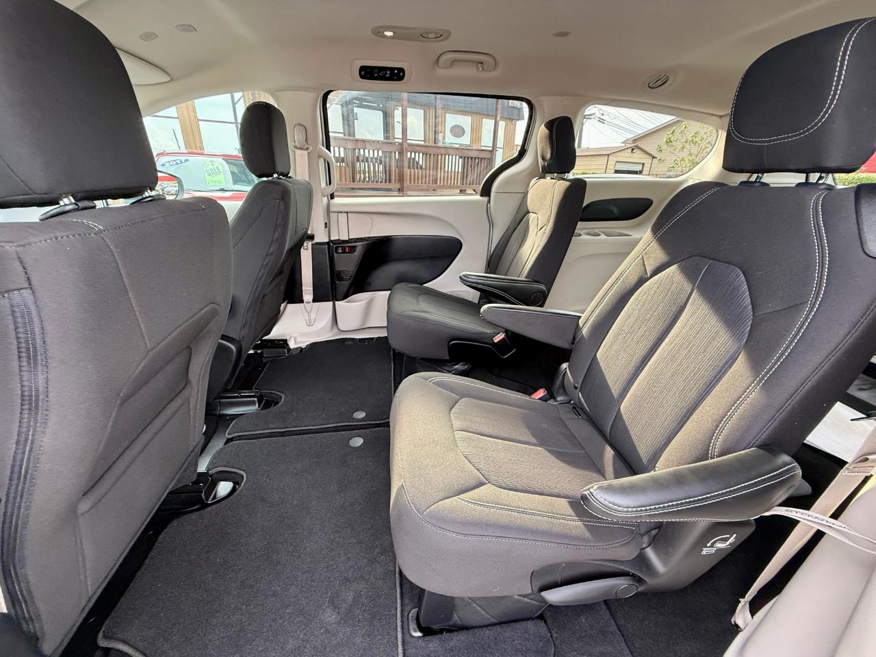 Chrysler Voyager LX 2024