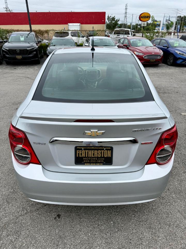 Chevrolet Sonic LTZ Auto Sedan 2014