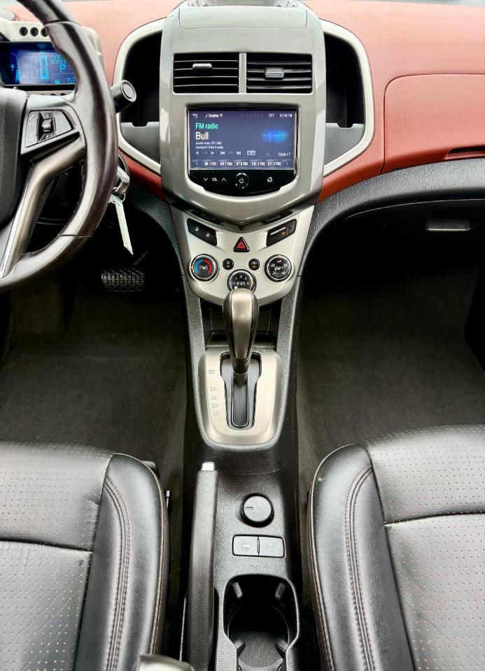 Chevrolet Sonic LTZ Auto Sedan 2014