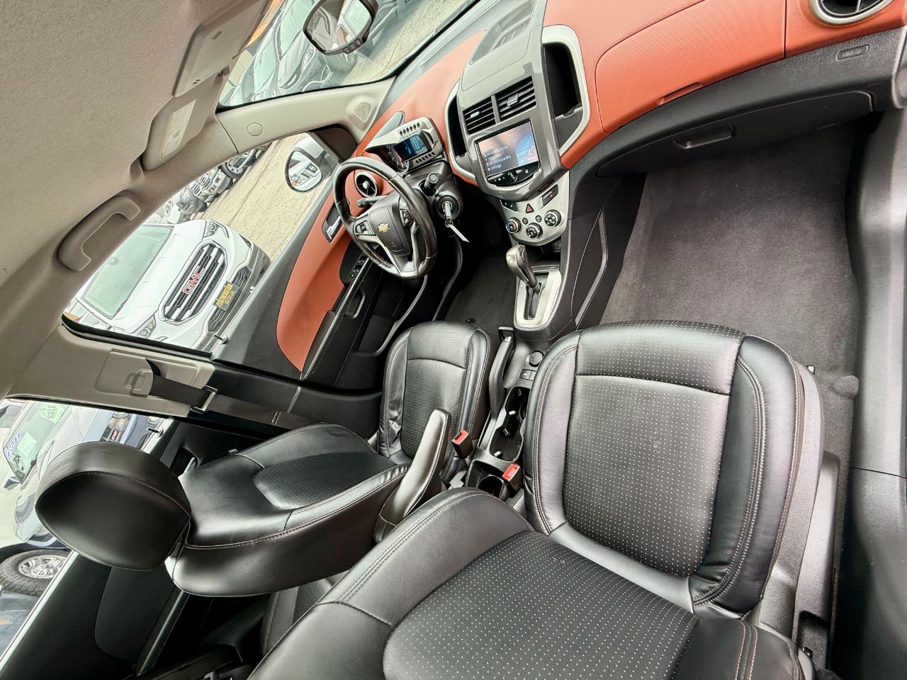 Chevrolet Sonic LTZ Auto Sedan 2014