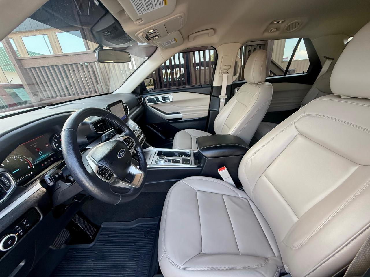 Ford Explorer XLT 2023